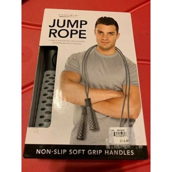 FORM FIT NON-SLIP SOFT GRIP HANDLES 9' JUMP ROPE-NEW - Picture 1 of 2